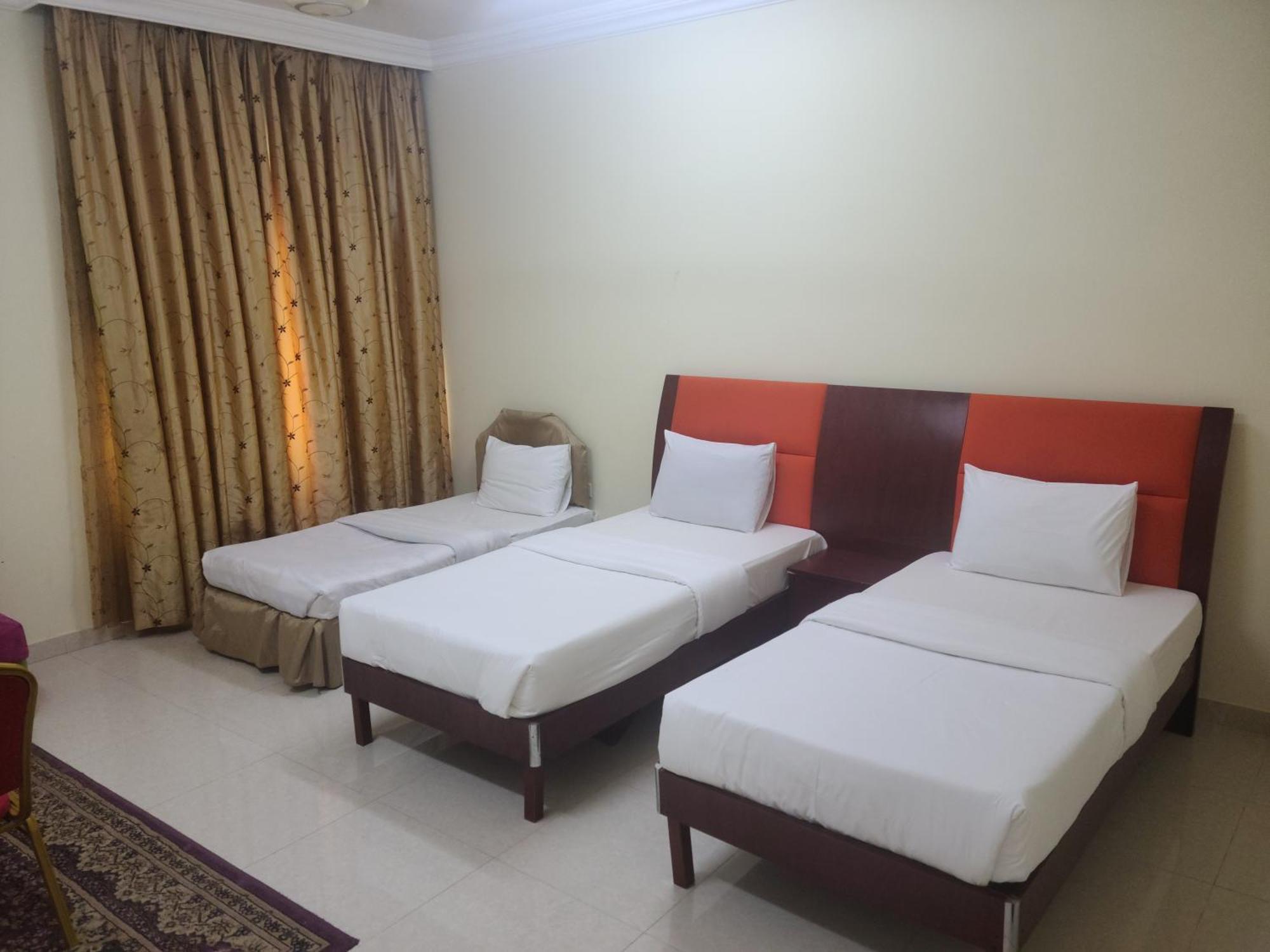 Hotel Al Thabit *